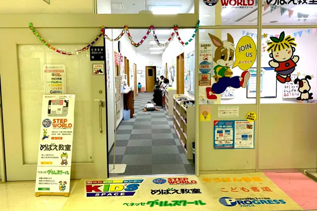 作品づくりや発表に取り組みやすい明るい校舎