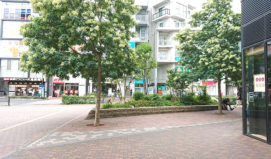 3.つきあたりを右折