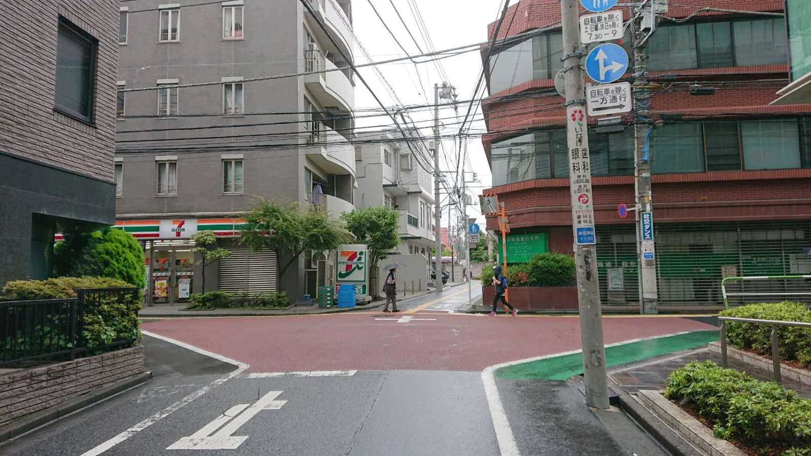 5.セブンを右折