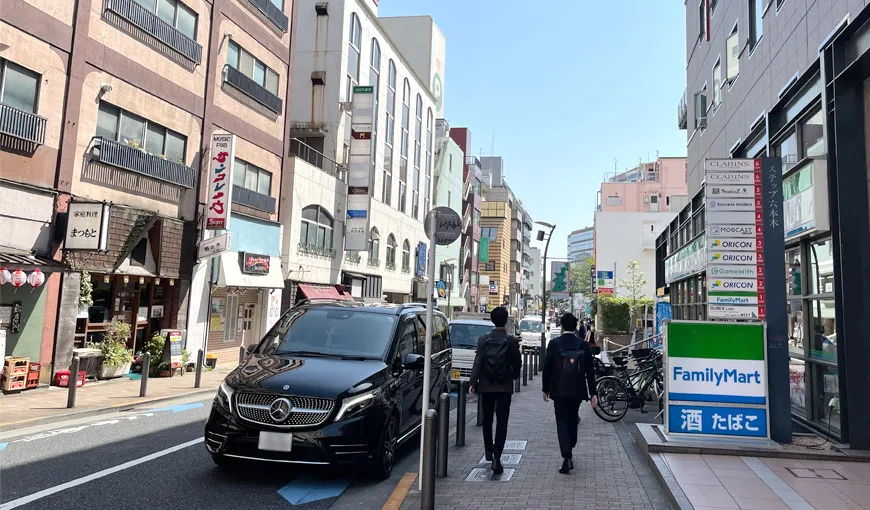 8.ファミリーマートを通過