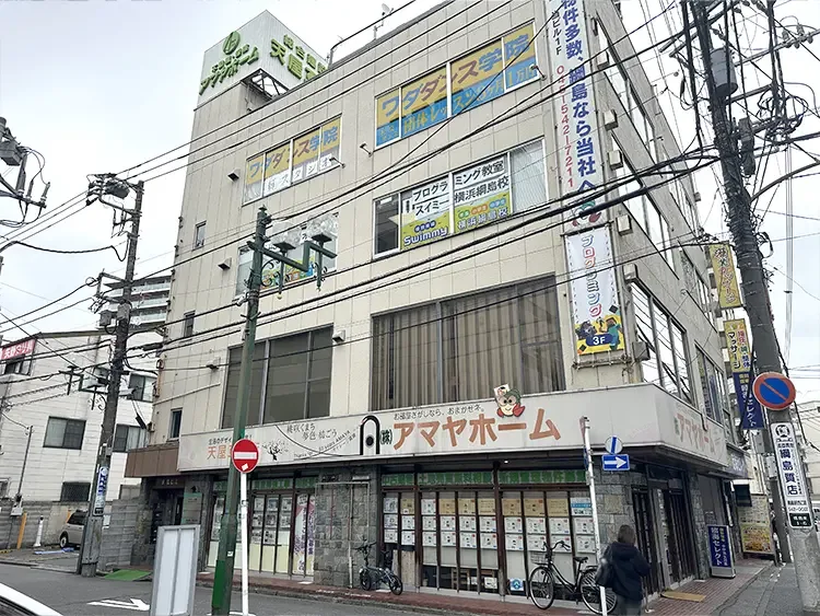 4.左折してビルへ